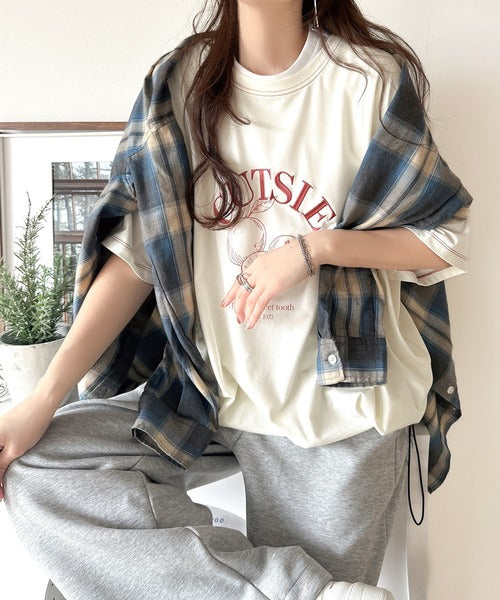 毎日のスタイルを楽しく彩る。前後2way裾ドロストフルーツグラフィックTシャツ ce1050269