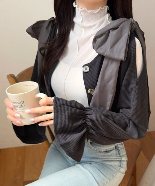 【mily bilet】大人レディスタイルに華やかさをプラス。肩スリットリボン前後2WAYカーディガン付きキャミワンピース mi1139056