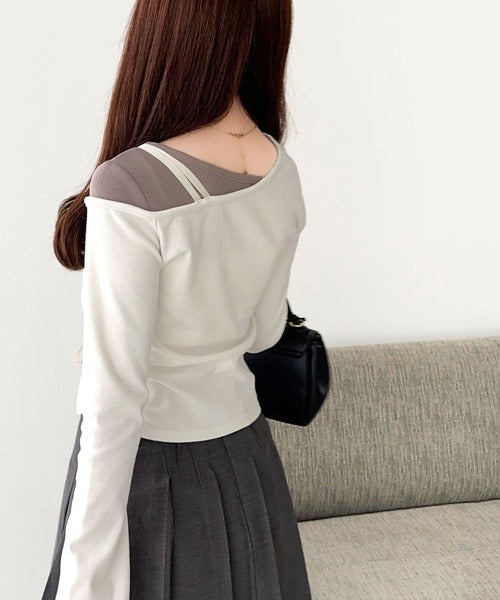 【mily bilet】アシメネックレイヤード風シャーリング使い袖フレア胸刺繍カットソー（長袖） mi1359011