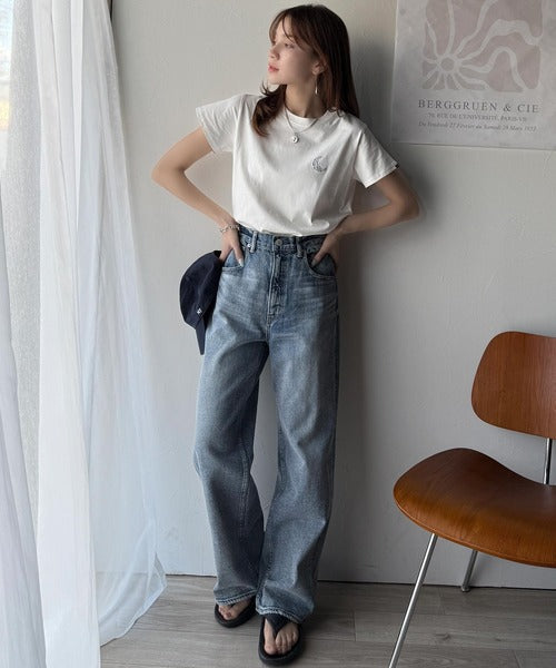 【sustaina+】オーガニックコットン100%。胸元ラメ糸ワンポイント刺繍 無地＆ボーダー柄Tシャツ（半袖） ce1260397