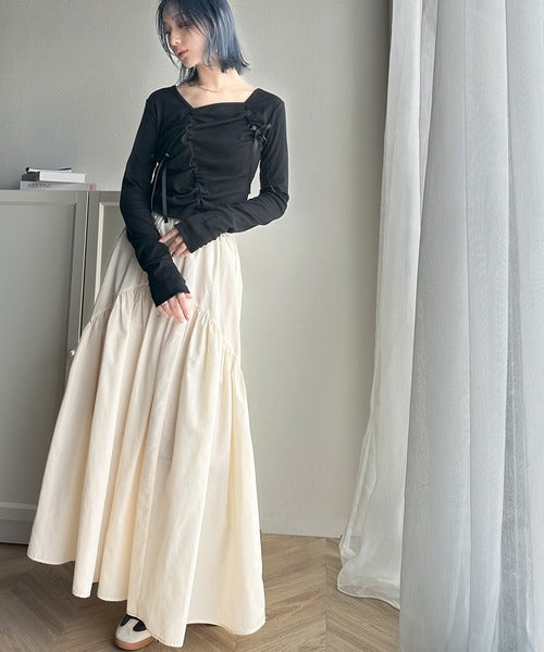 【mily bilet】大人ガーリーな雰囲気。サテンリボン付き袖口刺繍ギャザーリブカットソー mi1359003