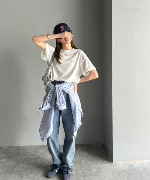 纏うだけで、洒落感アップデート◎綿100％ニュースペーパーロゴプリントオーバーサイズTシャツ ce1330046