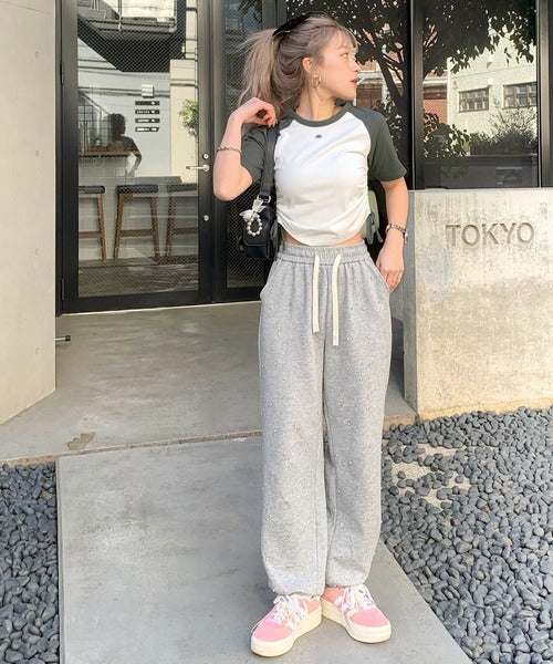 【mily bilet】サイドの絞りが可愛いさプラス。プレート使いラグランTシャツ（半袖） mi1329027