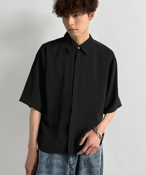 Cropper Box Style Hidden Placket Shirt ／比翼デザインショート丈シャツ co1010005