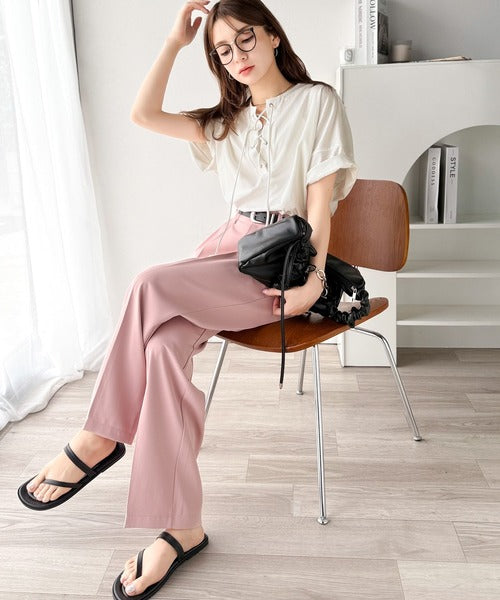 《JaVaジャバコラボ》胸元ひとくせ、抜け感ひとさじ。綿100％ バックロゴプリント 胸元レースアップTシャツ(半袖) jv1260458