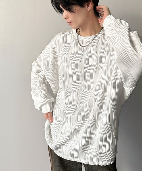 ゆるさとスタイリッシュを両立。オーバーサイズウェーブ柄ジャガード長袖Ｔシャツ cm1010428