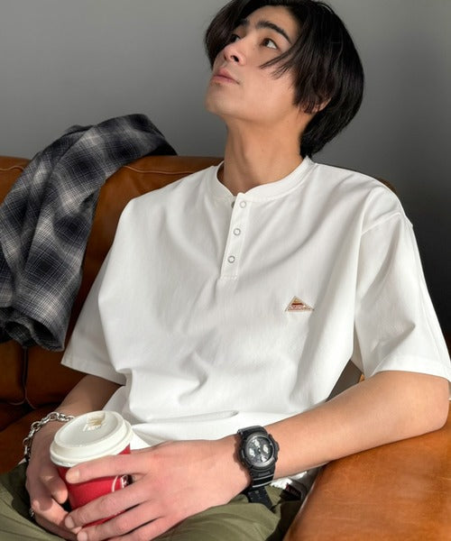 《JaVaジャバコラボ》【接触冷感機能付き】汗ばむ時期も触れた瞬間ひんやり心地よく！ヘビーウェイト素材 裾ドロスト付き リングドット釦 ヘンリーネックTシャツ jo1320006