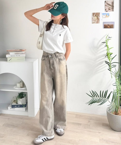 すっきり華奢魅せ。袖ロールアップ胸刺繍入りヘンリーネックリブTシャツ (半袖) ce1410009