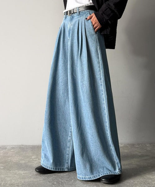 【Classical Origin】「贅沢シルエット。」3タックワイドデニムスラックス／Triple-Tuck Wide Denim Trousers co0900001