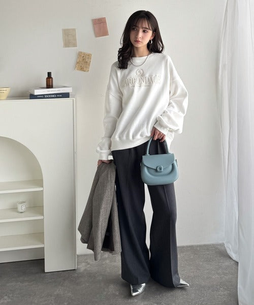 《JaVa ジャバコラボ》微配色刺繍の上品ロゴデザイン。刺繍カレッジロゴ裏起毛スウェット jv1330040