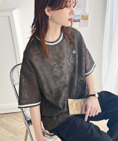 上品レース×スポーティMIXが旬。クロシェ風レースリブラインTシャツ。 ce1050163