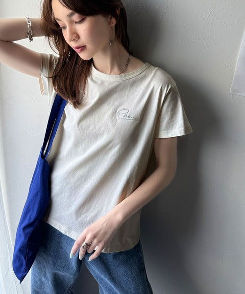 【sustaina+】こなれ感たっぷり。オーガニックコットン100％胸元PAEAN刺繍Tシャツ(半袖) ce1260401