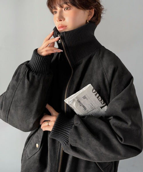 《JaVaジャバコラボ》甘辛バランスで“大人可愛い”を格上げ。リブタートル オーバーサイズスウェードブルゾン jv1240099