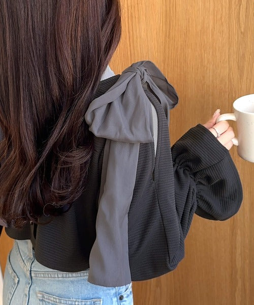 【mily bilet】大人レディスタイルに華やかさをプラス。肩スリットリボン前後2WAYカーディガン付きキャミワンピース mi1139056