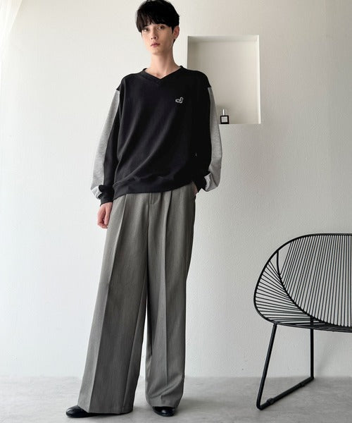 【Classical Origin】「個性をアクセントに。」袖ライン配色Vネックスウェットトレーナー（長袖）／Color Blocked Sleeves V-Neck Sweat Trainer co1150044