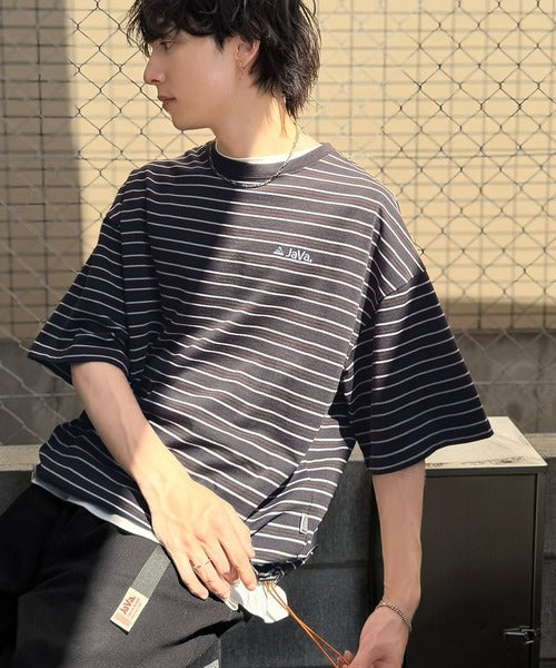 《JaVaジャバコラボ》【抗菌防臭機能付き】配色裾ドローコード付き 綿100％マルチボーダーTシャツ（オーバーサイズ） jo1150090