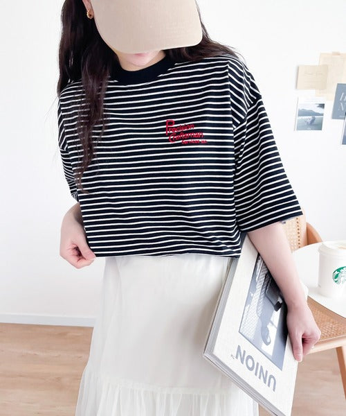 大人の上級カジュアル。綿100％ワンポイント刺繍ロゴTシャツ ce1050183