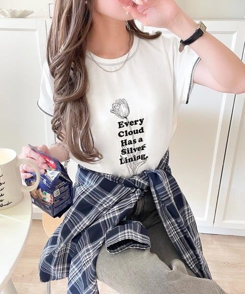 上品さが魅力。フラワープリントグラフィック刺繍Tシャツ（半袖） ce1050268