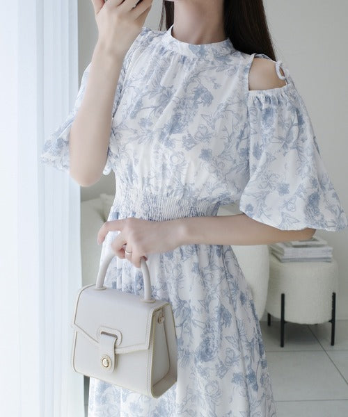 【mily bilet】爽やかで優雅な大人フェミニン。肩開きリボン２WAY花柄バルーン袖ワンピース（ロング丈） mi1139084