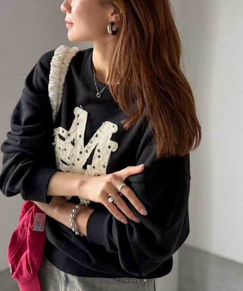 【mily bilet】ラフなシルエットに、遊び心をプラス。デニムフリンジワッペン使い裏毛スウェット(長袖)(ドットあり) mi1329132