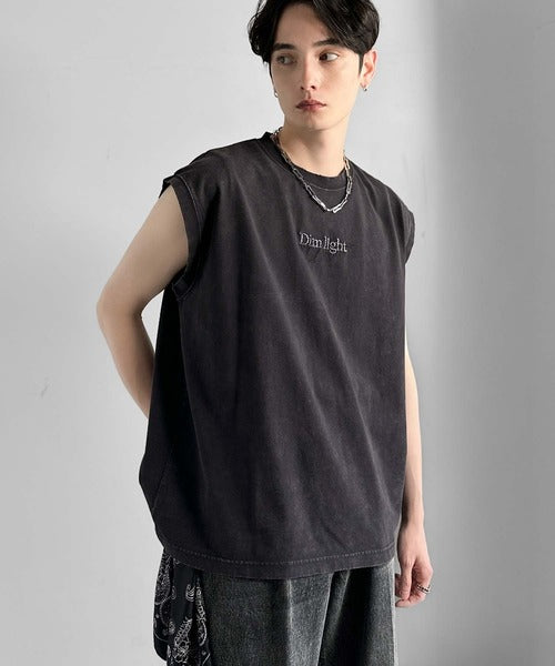 「1枚で主役。」紐刺繍スノーウォッシュ加工ノースリーブTシャツ／String Embroidery Snow-Washed Sleeveless T-Shirt co1150032