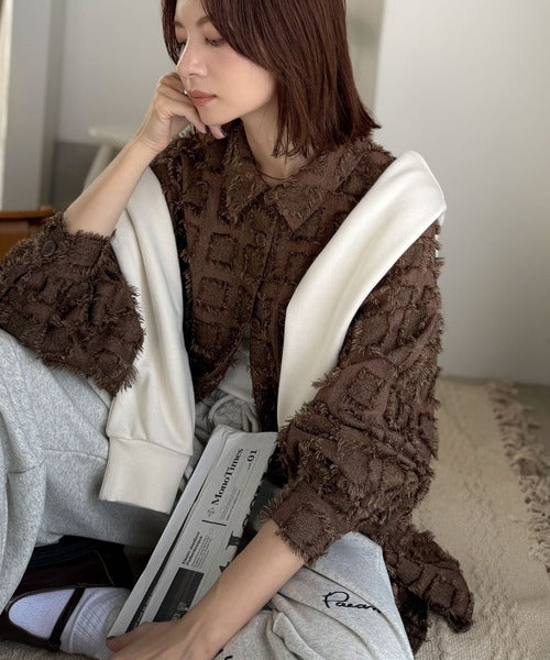 「いつもの羽織」のスパイスに。立体チェックで周りと差がつく一着。フリンジチェックジャガードシャツ（長袖） ce1010503