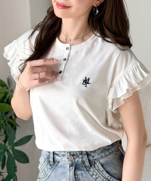 【mily bilet】ふわっと華やか、でも凛と。袖フリルコンパクトTシャツ mi1329092