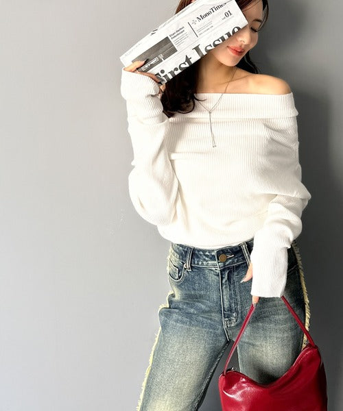 【mily bilet】立体的なシルエットが叶えるデコルテ魅せ♪指穴ドレープ使いファンオフショル２WAYリブニット mi1029137
