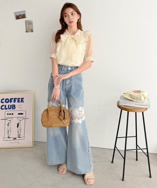 【mily bilet】一枚で主役級の存在感。女性らしさを引き立てるシアーブラウス。シアーフリルボウタイリボンブラウス(5分袖) mi1019153