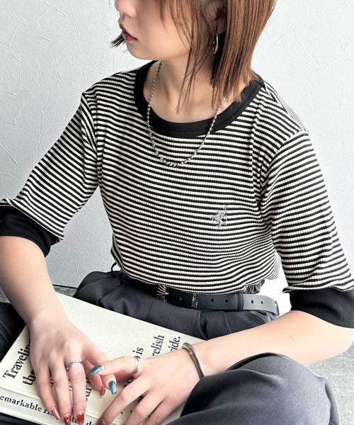 大人可愛いの新定番。袖リンガーボートネック胸刺繍ボーダーTシャツ（半袖） ce1260419