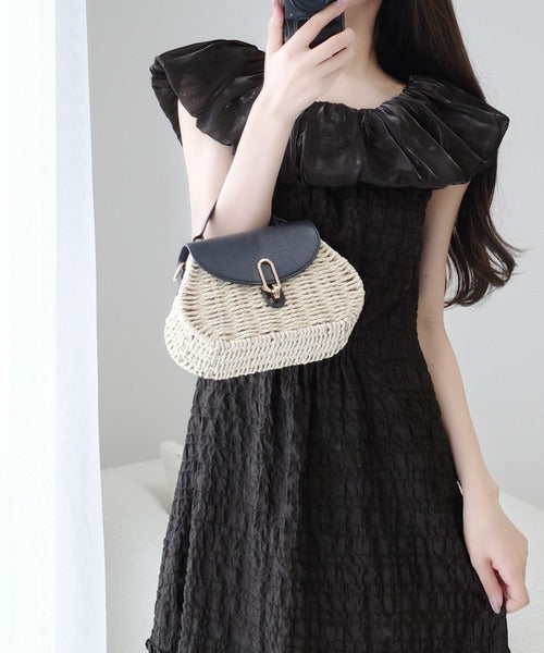 【mily bilet】甘さと気品を一枚に。ビッグオーガンジーケープ付きオフショル２WAYシアーエンボスワンピース mi1139087