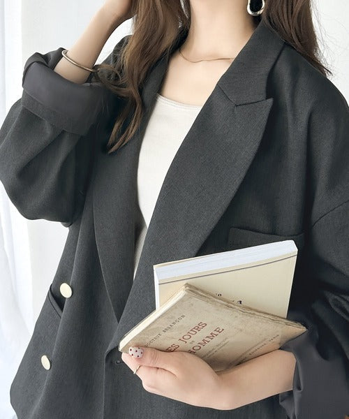気軽に羽織れる大人のブレザー。サイドスリットオーバーサイズ ダブルジャケット ce1260162