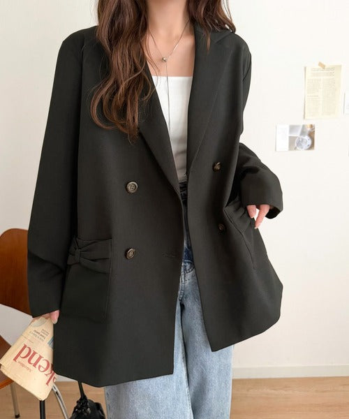 【mily bilet】ハンサムジャケットにリボンで甘さをひとさじ、羽織るだけで大人ガーリー♪リボンポケットテーラードジャケット mi1329107