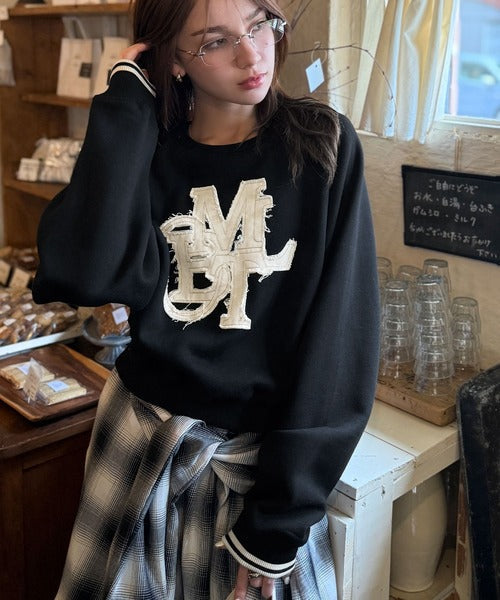 【mily bilet】ディティールの遊び心に一目ぼれ。デニムフリンジワッペン裏起毛ショート丈プルオーバー mi1329066
