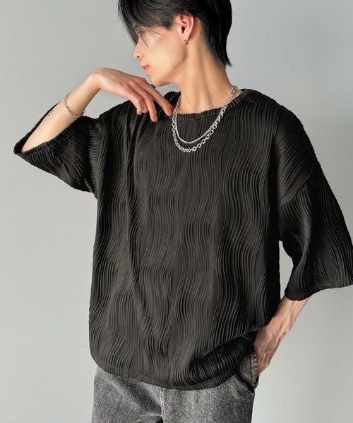 涼しくキマる、大人のリラックス。オーバーサイズウェーブ柄ジャガード半袖Ｔシャツ（メンズ） cm1010429
