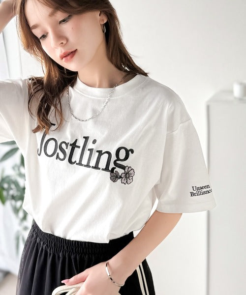 ナチュラルな中に、さりげない華。綿100％ロゴ×フラワー刺繍ビッグTシャツ（半袖） ce1260485
