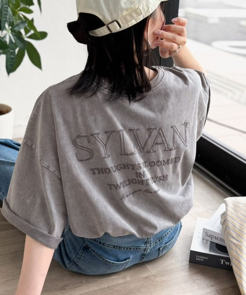 《JaVaジャバコラボ》色褪せで魅せる、ラフな品格。綿100％前後２WAYアシッド刺繍ユルTEE（半袖） jv1260544