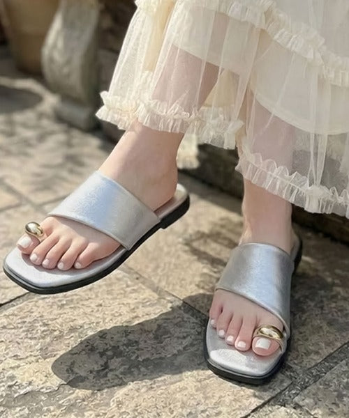 指輪みたいに可愛くて、痛くなりにくい♪柔らかソフトクッション PUレザーサムリング スクエアトゥサンダル ce1417001