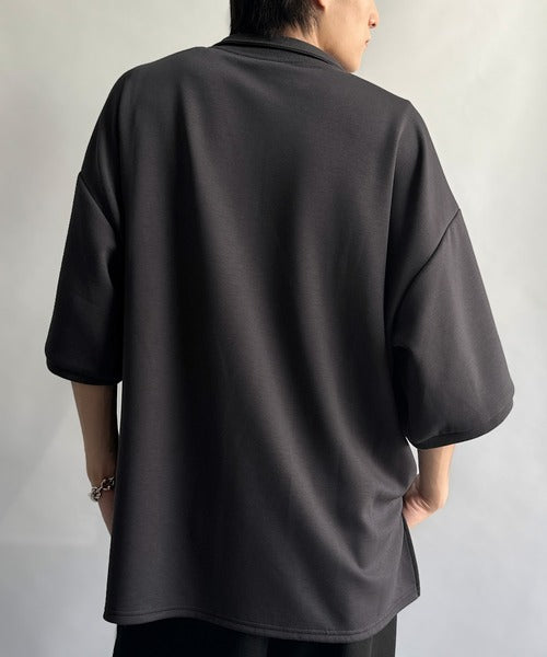 《JaVaジャバコラボ》遊び心もこなれ感もキメる。刺繍入りダンボール素材ジップ半袖Tシャツ jo1010008