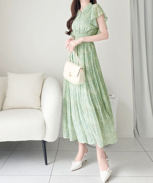 【mily bilet】水彩調の花柄が目を惹く、大人の袖フリルプリーツワンピース（半袖） mi1139116