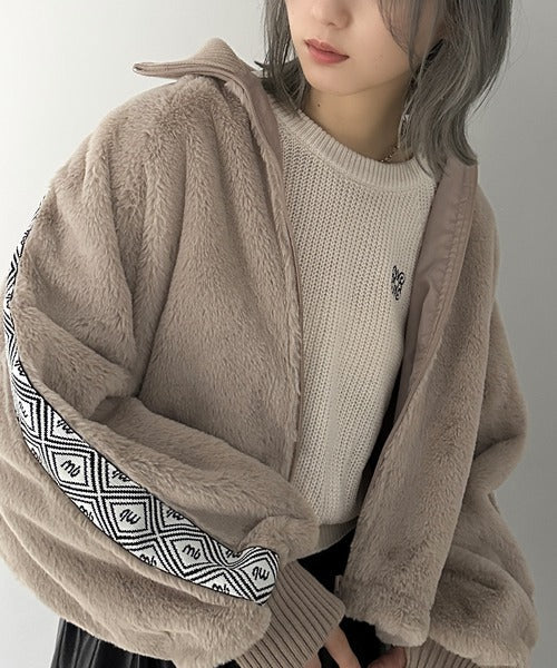 【mily bilet】上質な肌触り、スタイリッシュアウター。ジャガードテープ使いドロスト付き指穴シャギーファーブルゾン mi1019054