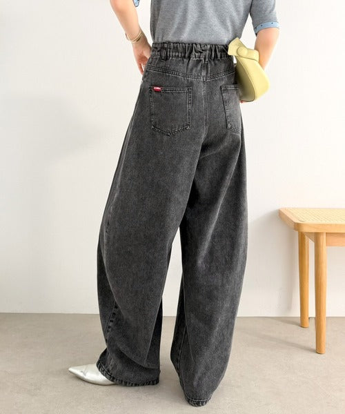 《JaVaジャバコラボ》頑張らない日の“正解ボトム”。フロントタックハイウエストコクーンデニムパンツ jv1400007