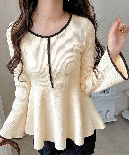 【mily bilet】秋薫る上品シルエット♪フリルで華やぐ主役級トップス。 配色パールボタンリブニットペプラムトップス mi1359031