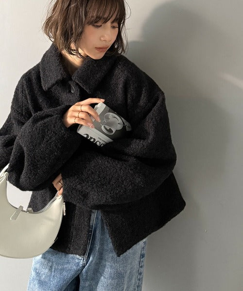 ボリューム感と抜け感の絶妙バランス。コクーン襟付きボアコート ce1070169
