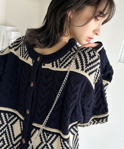 【mily bilet】これ一枚で可愛さ倍増。 ノルディック柄ケーブル編み切り替え前後2WAYニットカーディガン mi1029091