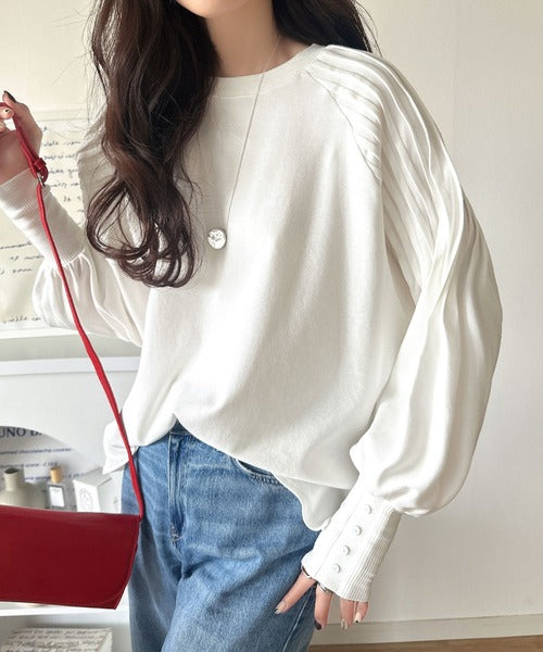 カジュアルな中にも上品さを。綿100%袖山タックラグラン長袖Tシャツ ce1300023