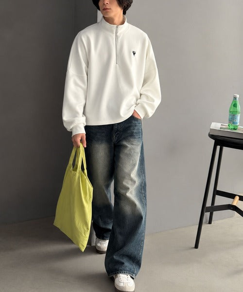 胸刺繍ダンボール素材オーバーサイズショート丈ドルマンスリーブハーフジッププルオーバー（長袖）／Chest Embroidered Double-Knit Oversized Cropped Dolman Sleeve Half-Zip Pullover co1010072