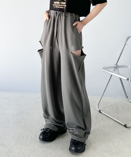 【mily bilet】存在感を発揮する一枚。カットオフワイドスウェットパンツ mi1019032