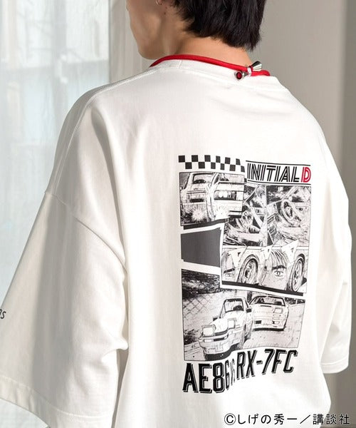 《頭文字D × JaVaコラボ》藤原拓海 vs 高橋兄弟 秋名バトルシーン グラフィック 半袖Tシャツ 【接触冷感・UVカット機能付き素材】 jo1150092