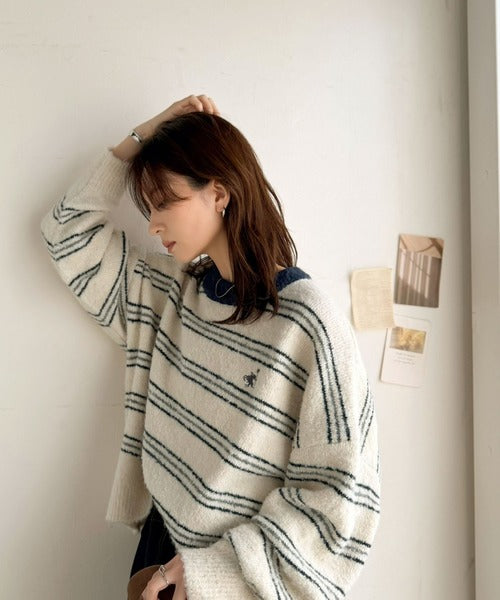“配色”と“質感”で差をつける。胸刺繍ブークレー素材配色ボーダークルーネックニット（長袖） ce1240144